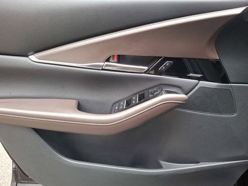 Certified 2025 MAZDA CX-30 AWD 2.5 S w/ Premium Package image 12