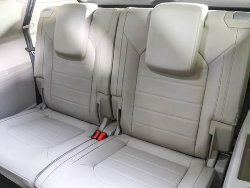 New 2026 Volkswagen Atlas SEL image 36