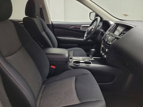 Used 2019 Nissan Pathfinder SV FWD image 21