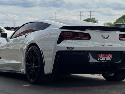 Used 2014 Chevrolet Corvette Stingray Coupe RWD image 5
