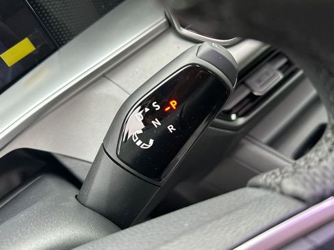 New 2026 Volkswagen Tiguan SE R-Line image 11