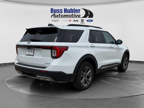 Used 2025 Ford Explorer Active w/ Active Comfort Package AWD/4WD image 7