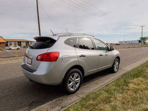 Used 2012 Nissan Rogue SV FWD image 5