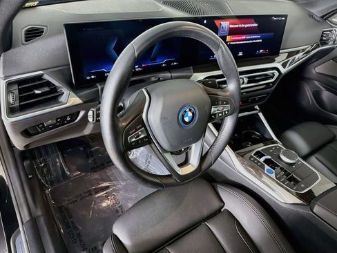 Certified 2023 BMW i4 eDrive40 w/ Premium Package RWD image 9