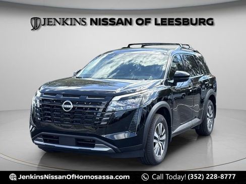 New 2026 Nissan Pathfinder SL FWD image 11