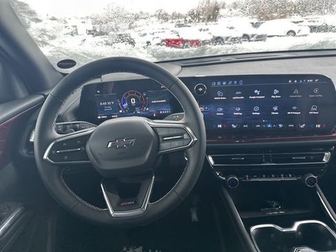 New 2026 Chevrolet Traverse Z71 w/ Driver Confidence Package image 27