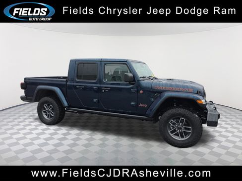 Used 2025 Jeep Gladiator Mojave image 1