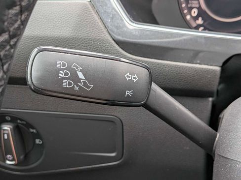 Used 2019 Volkswagen Tiguan SEL AWD/4WD image 26