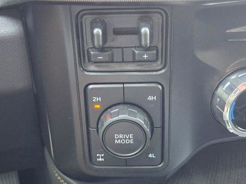 Used 2024 Ford F350 Platinum AWD/4WD image 27
