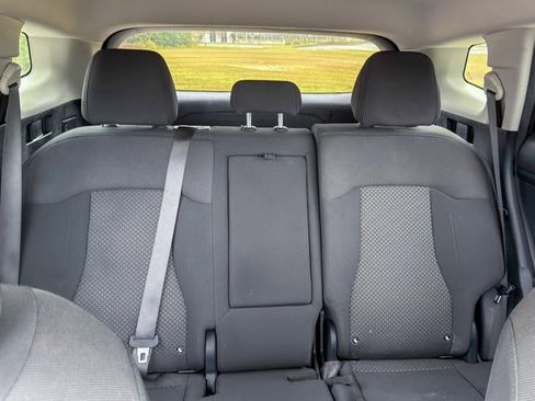 Used 2023 Kia Sportage LX image 19