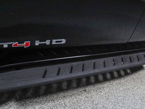 Used 2022 GMC Sierra 2500 AT4 w/ Gooseneck/5TH Wheel Package image 12