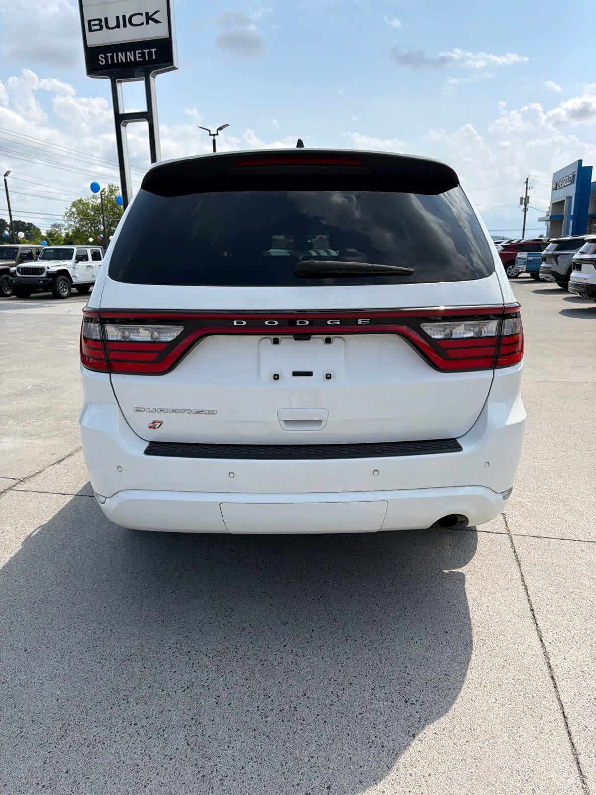 Used 2022 Dodge Durango SXT w/ Anodized Platinum Package AWD/4WD image 8