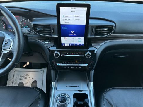 Used 2023 Ford Explorer Limited w/ Limited Technology Package image 16