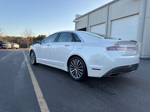 Used 2017 Lincoln MKZ Premiere image 3