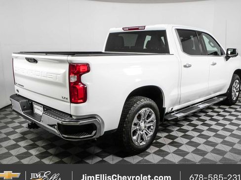Used 2022 Chevrolet Silverado 1500 LTZ AWD/4WD image 3
