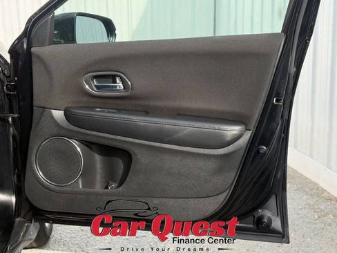 Used 2016 Honda HR-V EX image 19