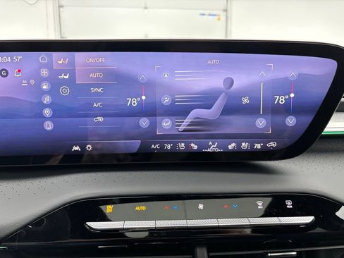 New 2026 Buick Enclave Avenir w/ Super Cruise Package FWD image 31