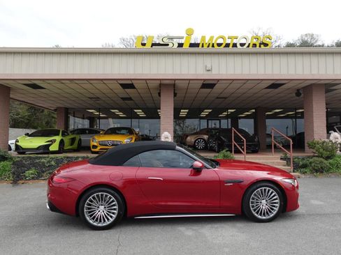 Used 2023 Mercedes-Benz SL 43 AMG w/ Driver Assistance Package image 2