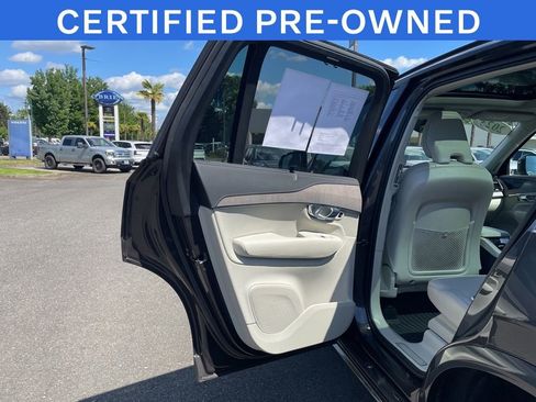 Certified 2023 Volvo XC90 T8 Ultimate w/ Protection Package Premier AWD/4WD image 14