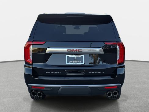 Used 2021 GMC Yukon Denali w/ Denali Premium Package image 6