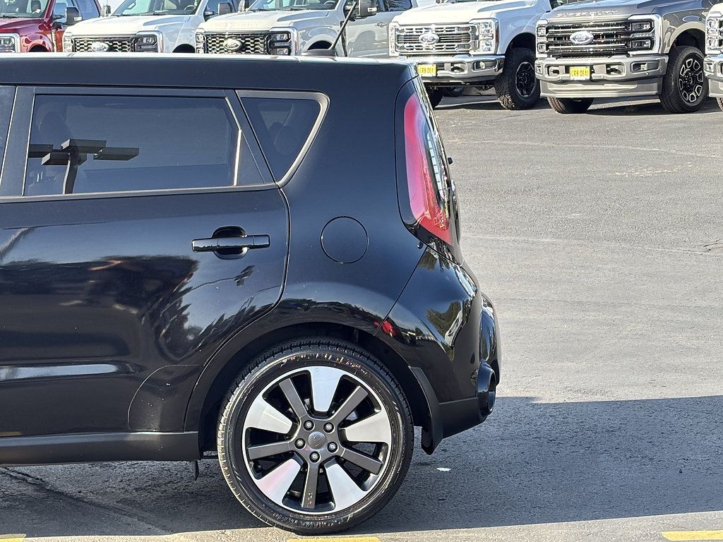 Used 2016 Kia Soul ! w/ Premium Package FWD image 11