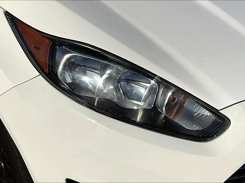 Used 2014 Ford Fiesta S image 26