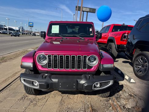 Used 2024 Jeep Wrangler Sahara w/ Safety Group image 2