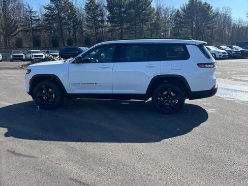 New 2026 Jeep Grand Cherokee L Limited image 8