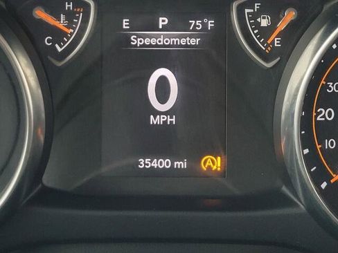 Used 2022 Jeep Wrangler Unlimited Sport image 13