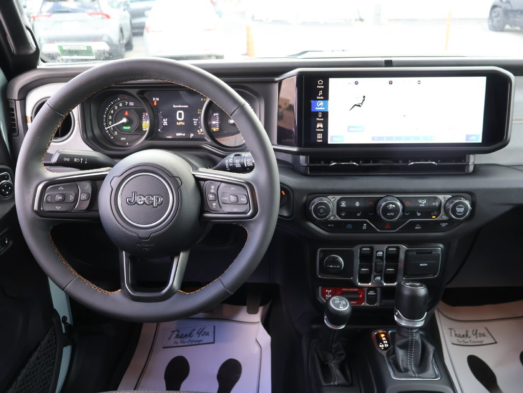 Used 2024 Jeep Wrangler Unlimited AWD/4WD image 17