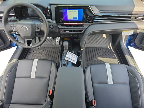 New 2026 Toyota Camry SE FWD image 9