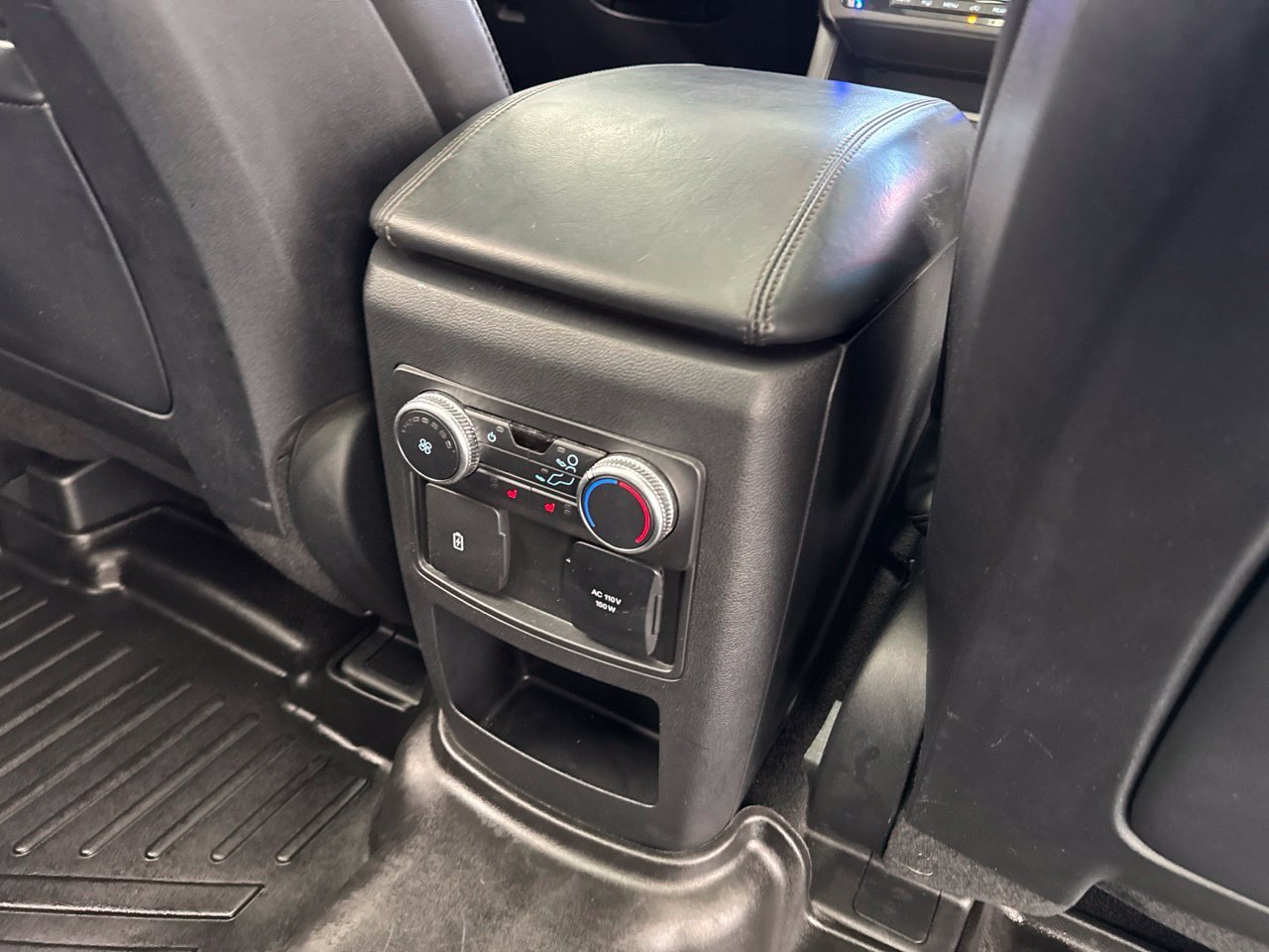 Used 2020 Ford Explorer Platinum w/ Premium Technology Package AWD/4WD image 50