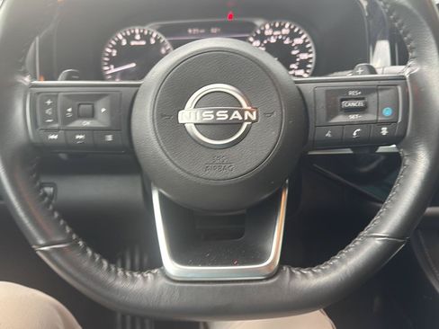 Used 2024 Nissan Pathfinder SV w/ Lighting Package (N92) AWD/4WD image 12
