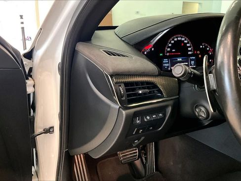 Used 2017 Cadillac ATS V w/ Luxury Package RWD image 31