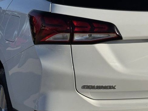 Used 2024 Chevrolet Equinox LT image 8