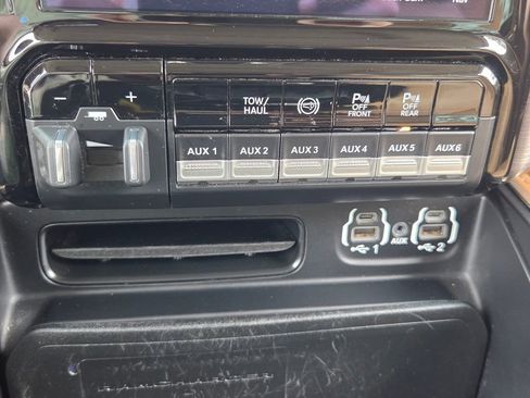 Used 2020 RAM 3500 Limited image 20