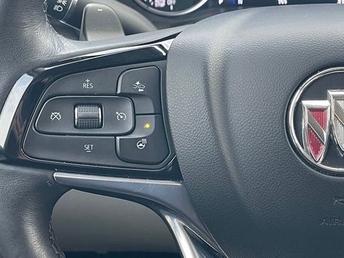 Used 2023 Buick Enclave Premium AWD/4WD image 18