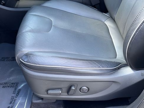 Used 2022 Hyundai Santa Fe SEL w/ Convenience + Premium Package FWD image 27