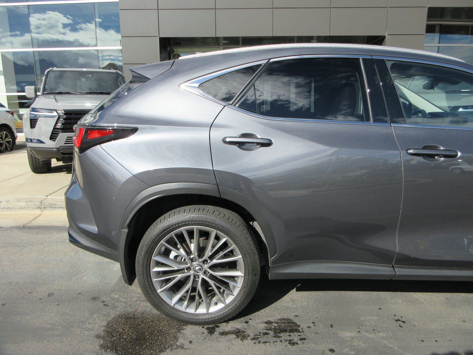 Used 2025 Lexus NX 350h AWD w/ Accessory Package (2T) image 10