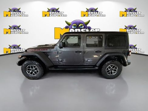 Used 2024 Jeep Wrangler Unlimited Rubicon w/ Dual Top Group AWD/4WD image 7