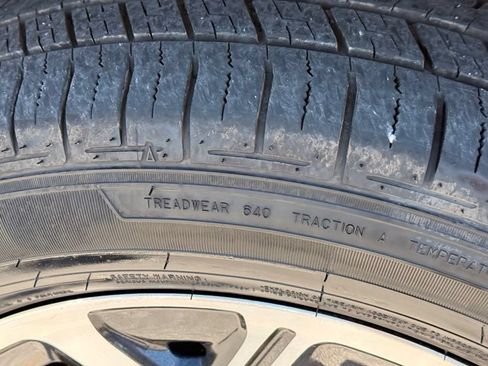 Used 2025 Subaru Forester Premium AWD/4WD image 41