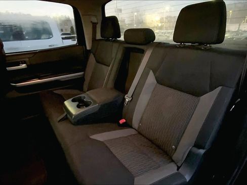 Used 2015 Toyota Tundra SR5 image 19