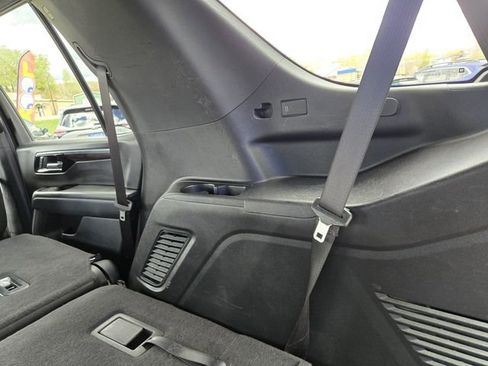 Used 2025 Chevrolet Tahoe Z71 AWD/4WD image 36