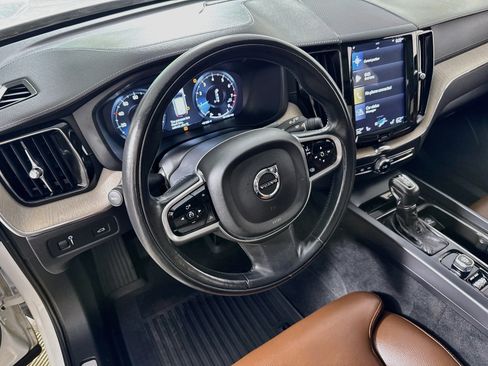 Used 2018 Volvo XC60 T5 Inscription w/ Convenience Package AWD/4WD image 22