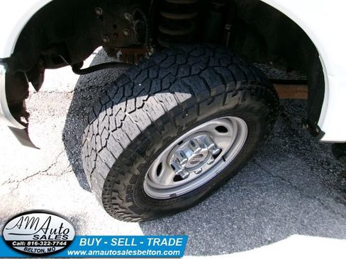 Used 2015 Ford F250 XL w/ Power Equipment Group AWD/4WD image 17