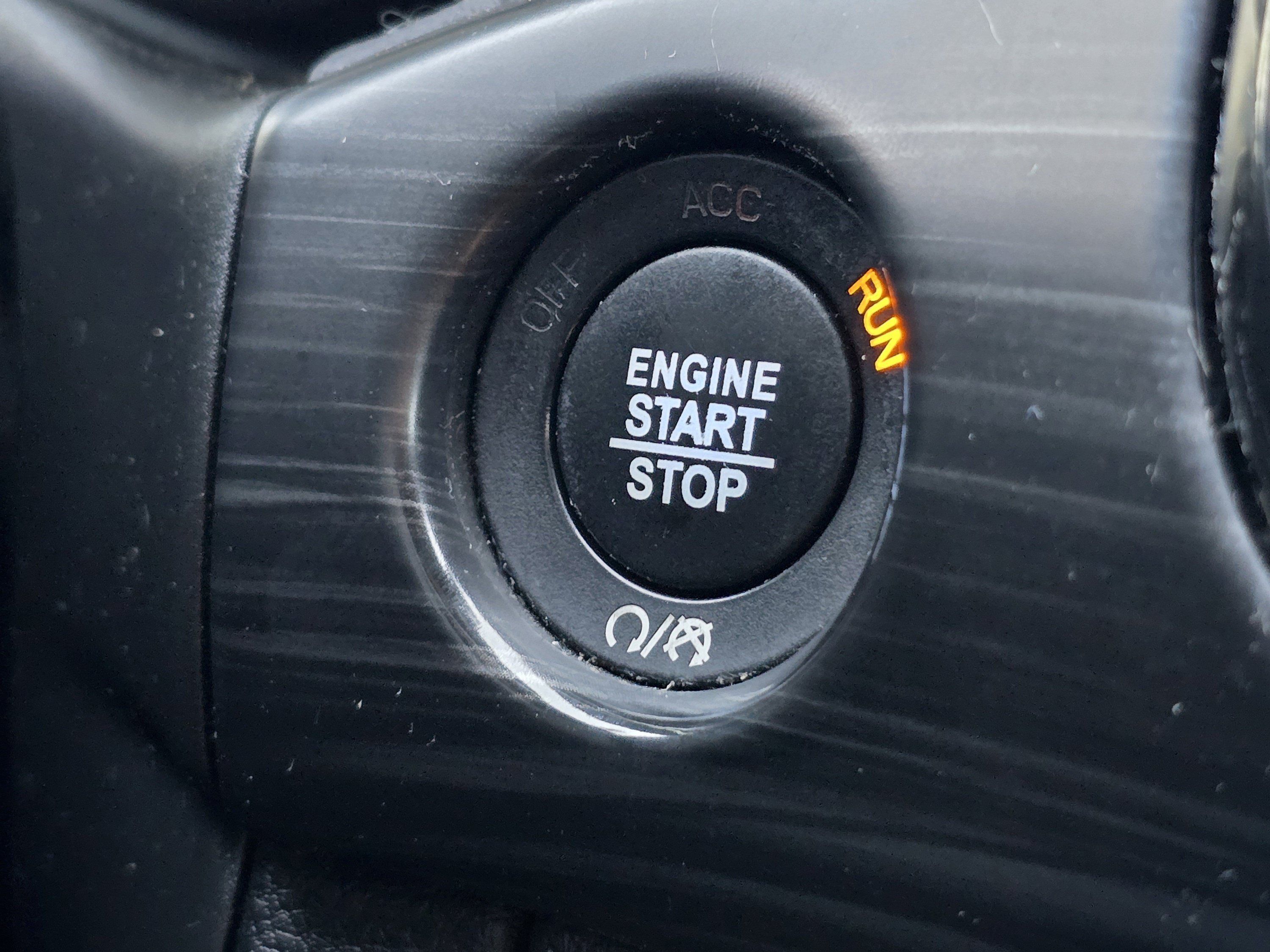Used 2020 Jeep Grand Cherokee Altitude AWD/4WD image 15