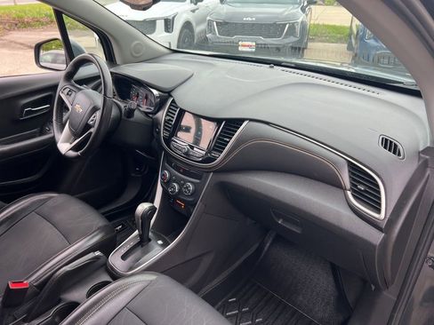 Used 2018 Chevrolet Trax LT w/ LT Convenience Package AWD/4WD image 20
