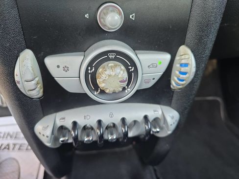 Used 2010 MINI Cooper S image 24