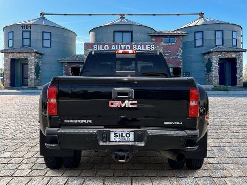 Used 2018 GMC Sierra 3500 Denali w/ Duramax Plus Package AWD/4WD image 4