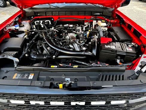 Used 2023 Ford Bronco Wildtrak image 8